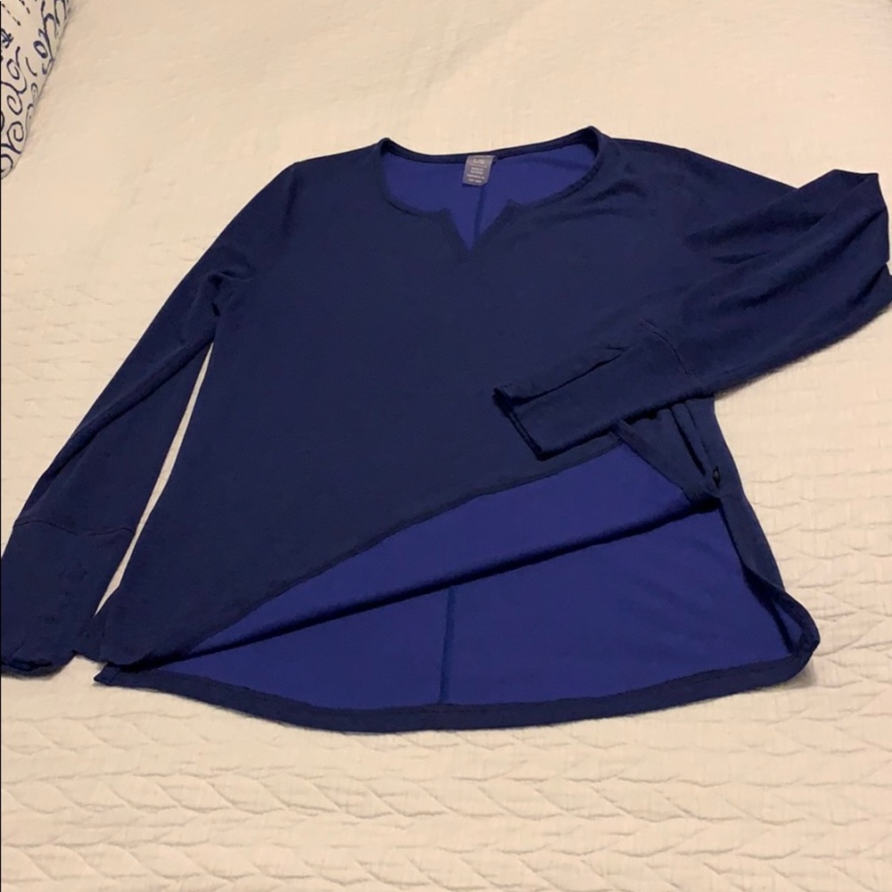 Mountain Hardware Daisy Chain Split-neck Top